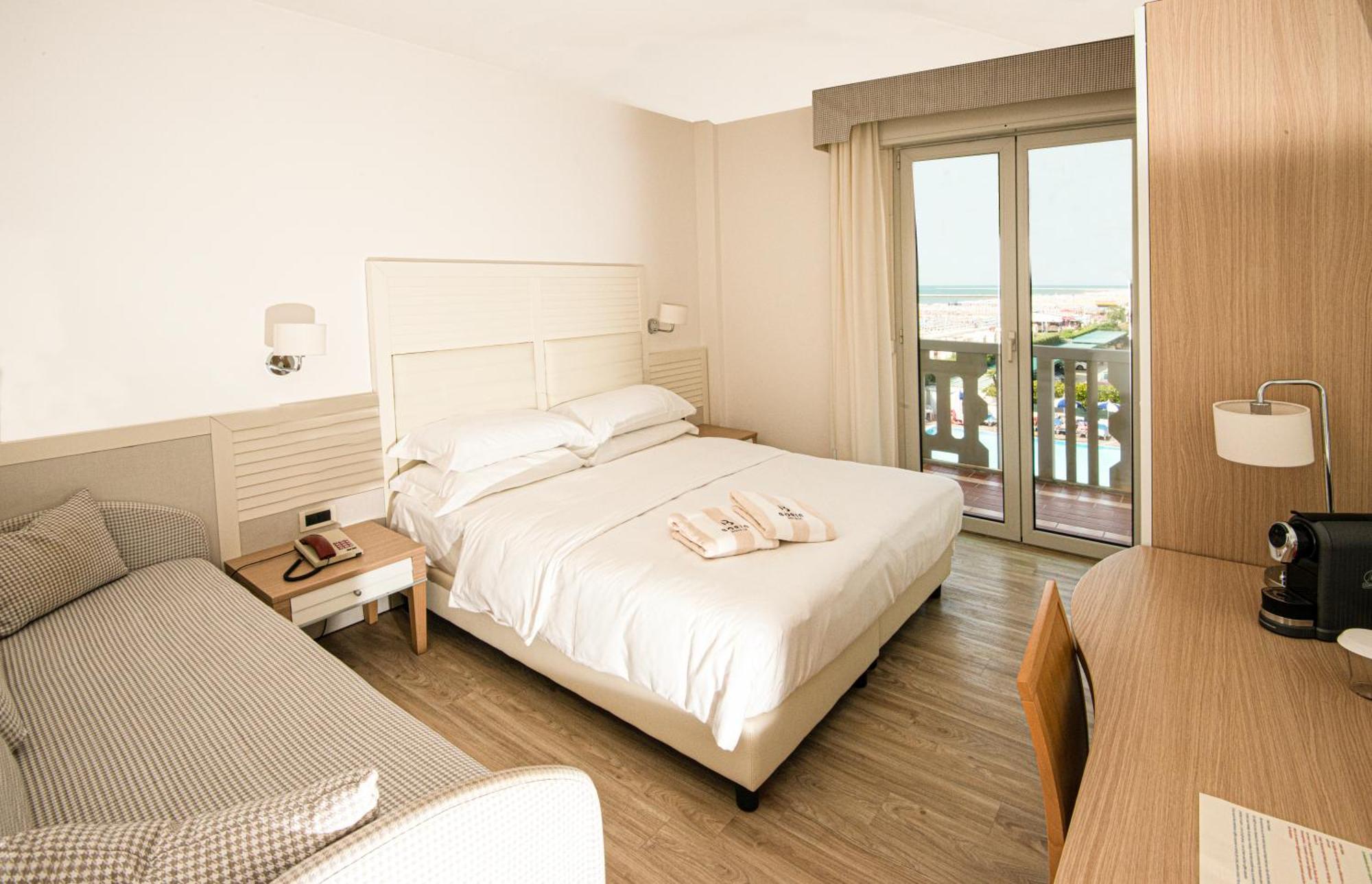 Hotel Savoy กาออร์เล ภายนอก รูปภาพ